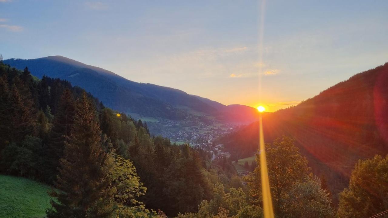 Ferienwohnungen Rabensteiner バド クラインキルヒハイム エクステリア 写真